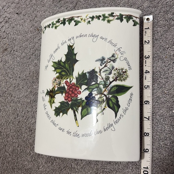 Portmeirion The Holly & The Ivy Vase - Picture 3 of 8